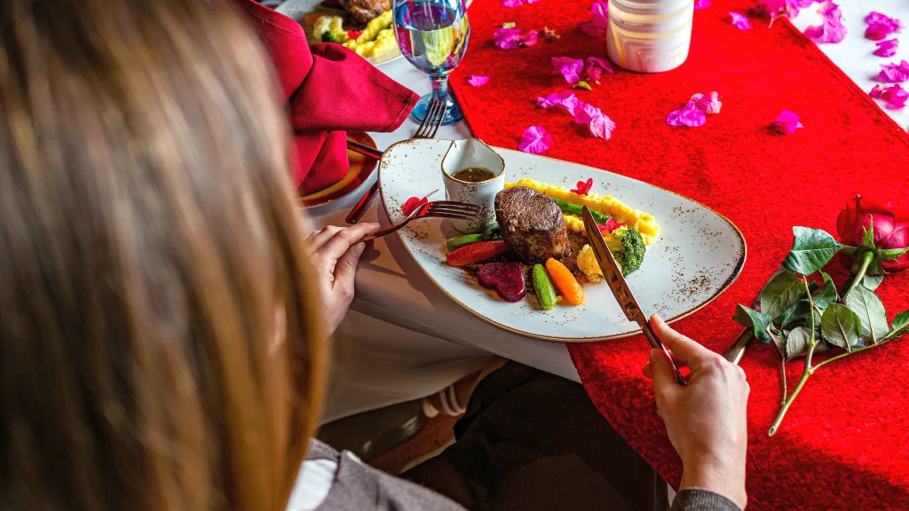 الفندق كمبنسكي - سوما باي